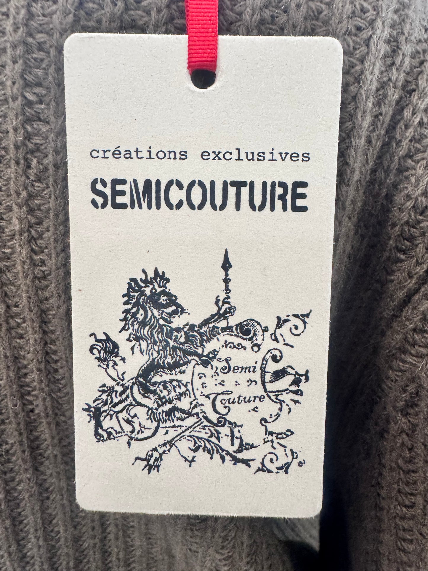 Maglia Semicouture con tasche frontali e collo alto