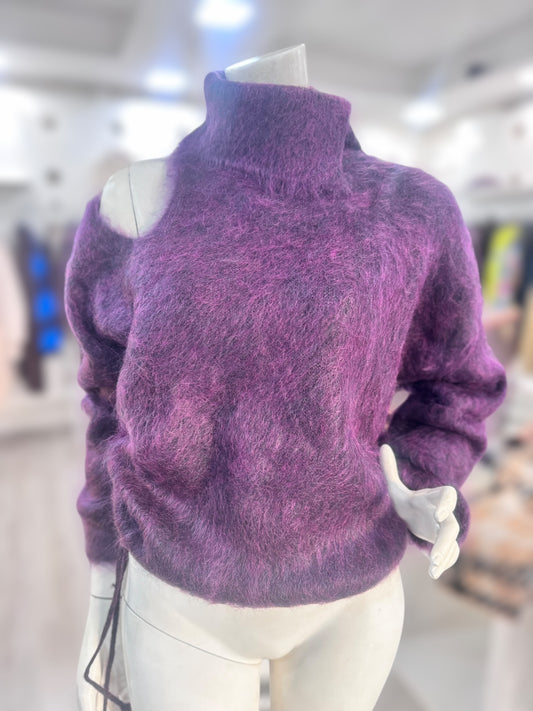 Maglione viola in mohair con spalla scoperta SEMICOUTURE