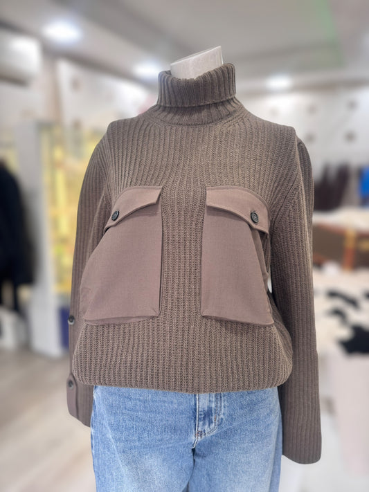 Maglia Semicouture con tasche frontali e collo alto